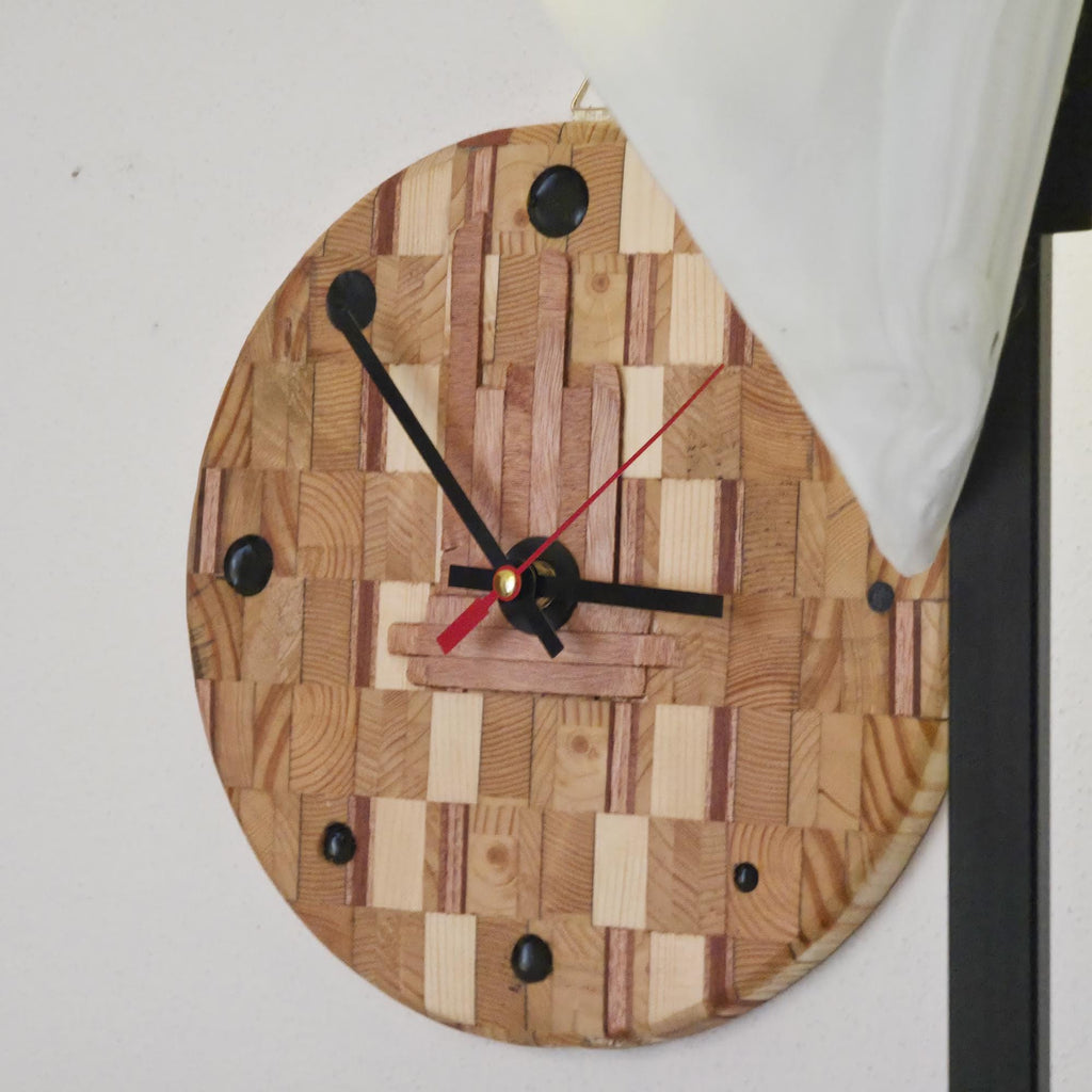 Orologio da parete in legno artigianale – *UNICO*